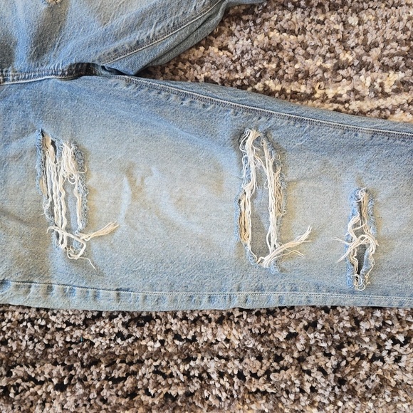 American Eagle Jeans Size 10 Regular Ripped - Picture 2 of 12